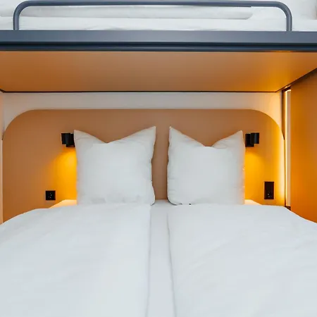 Magnet Hotel
