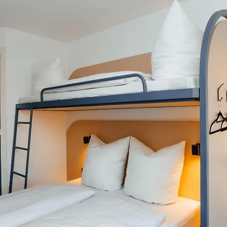 Magnet Hotel